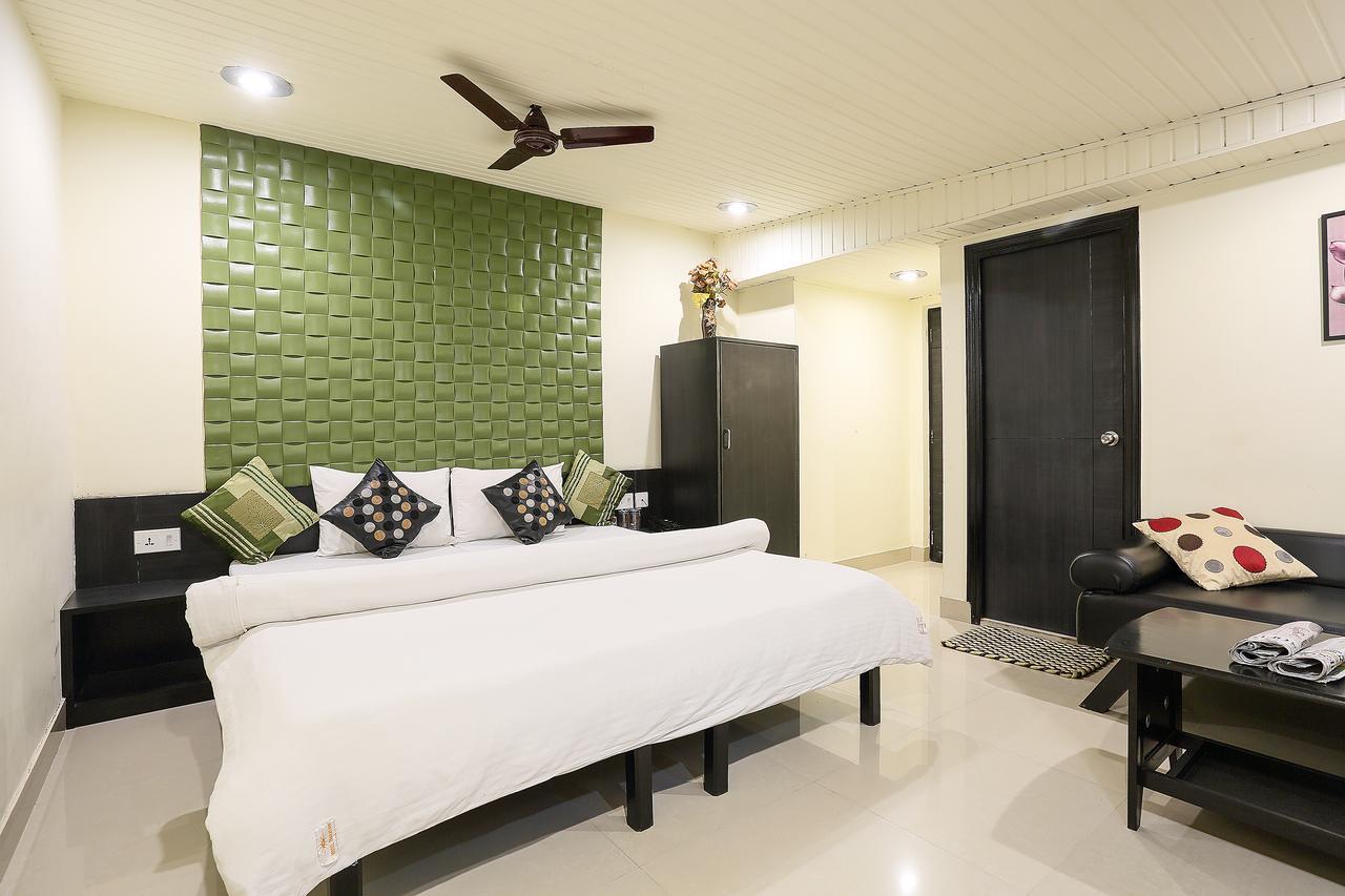 Hotel Narayani Enclave Калькутта Экстерьер фото