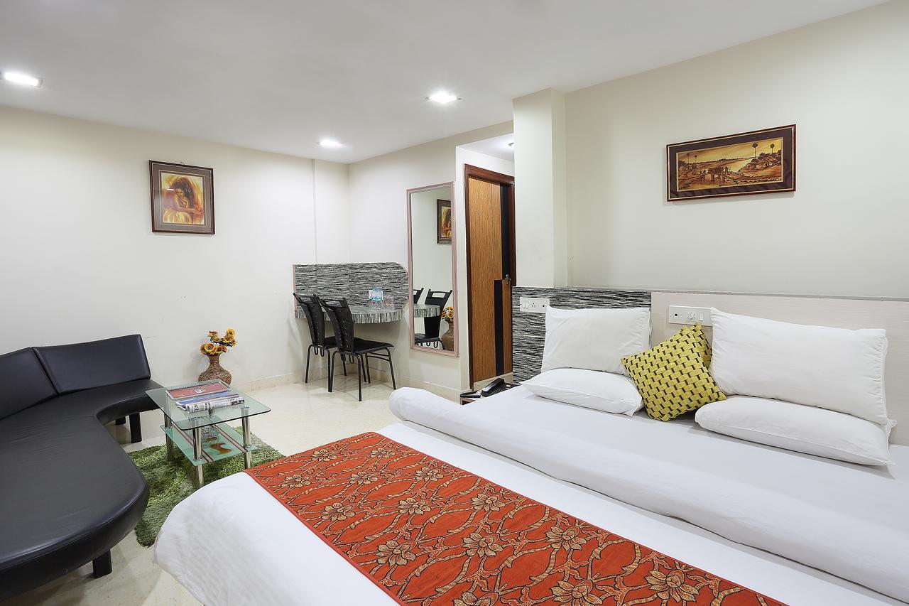 Hotel Narayani Enclave Калькутта Экстерьер фото
