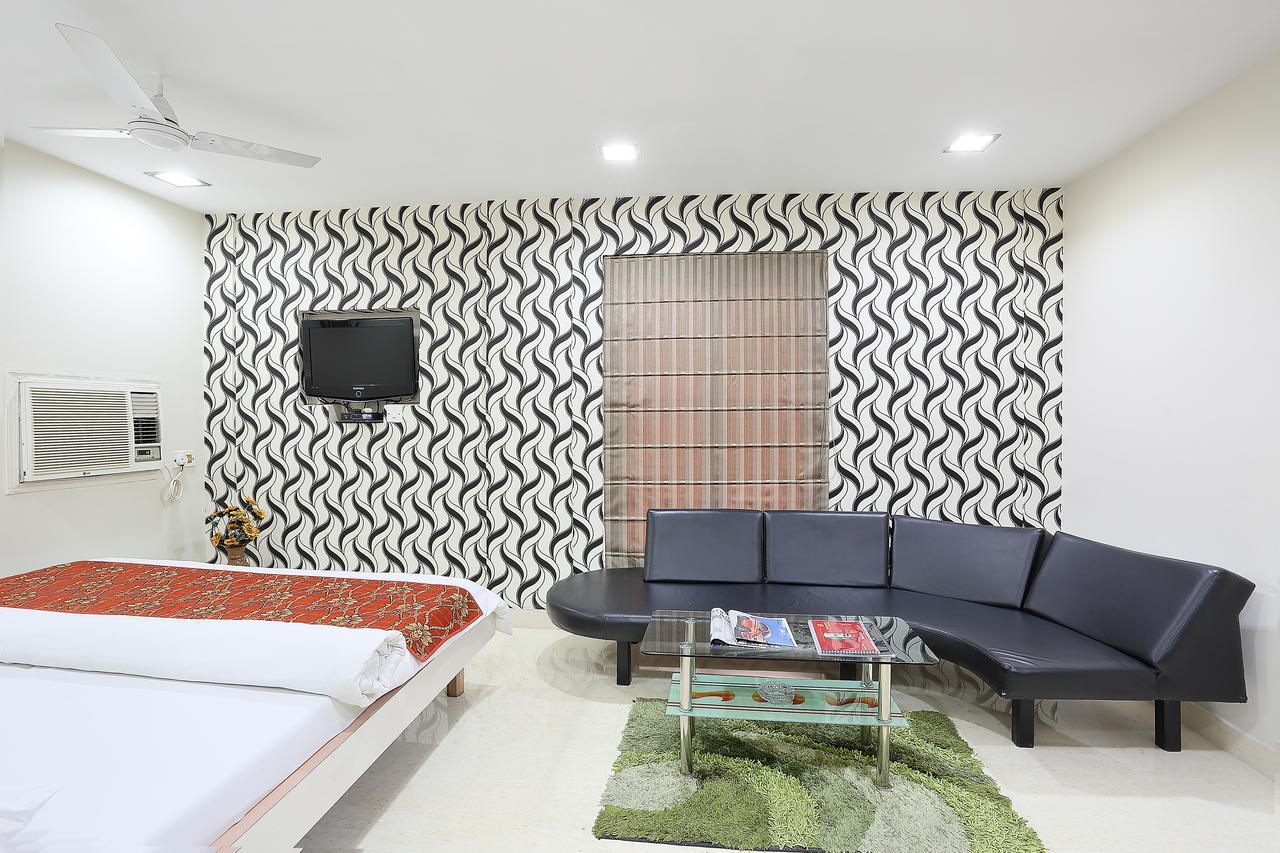 Hotel Narayani Enclave Калькутта Экстерьер фото