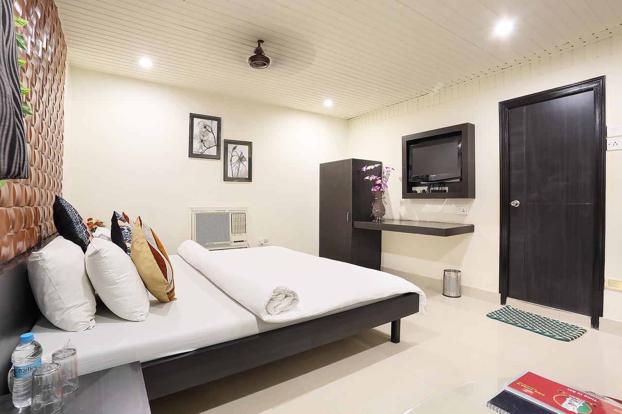 Hotel Narayani Enclave Калькутта Экстерьер фото